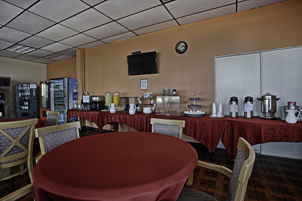 Bayview Inn And Suites Atlantic City Bagian luar foto